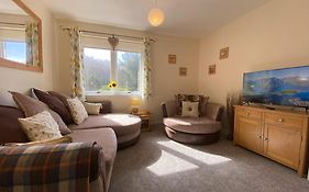Treetops - Bright 2 Bed Flat - Super Location